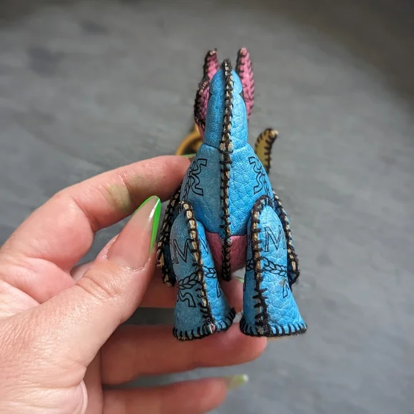Adorable little MCM dragon in blue and pink, black logo, gold hardware - Picture 5 of 7